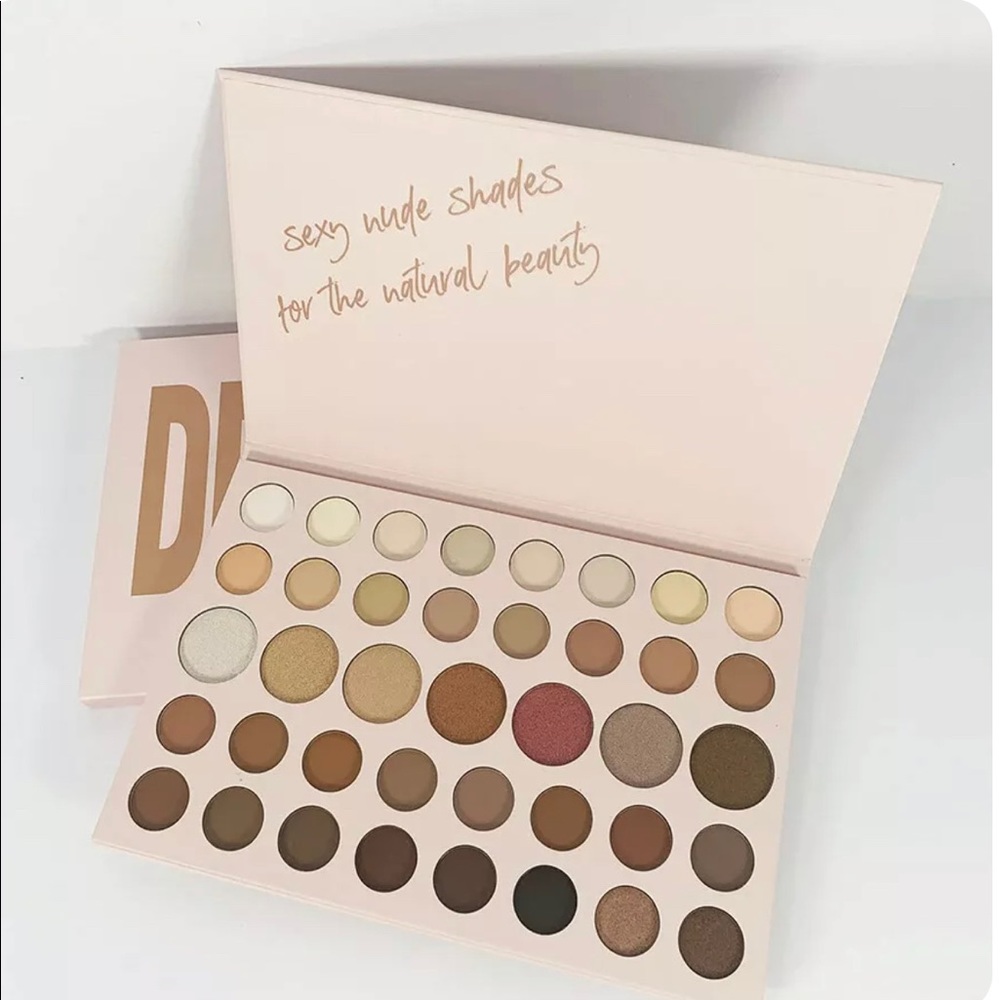 MAKEUP DEPOT DESNUDA 39 COLOR SHADOW PALETTE